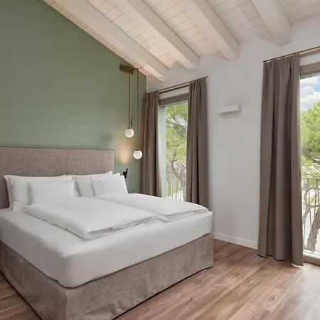 Hotel Ht Trieste 3*