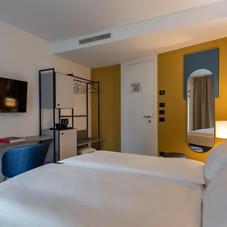 Ht Trieste Hotel