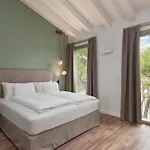 Hotel Ht Trieste 3*