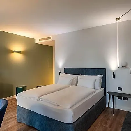 Hotel Ht Trieste 3*