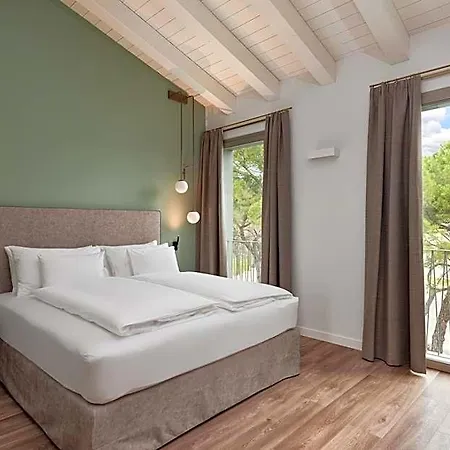 Ht Trieste Hotel 3*